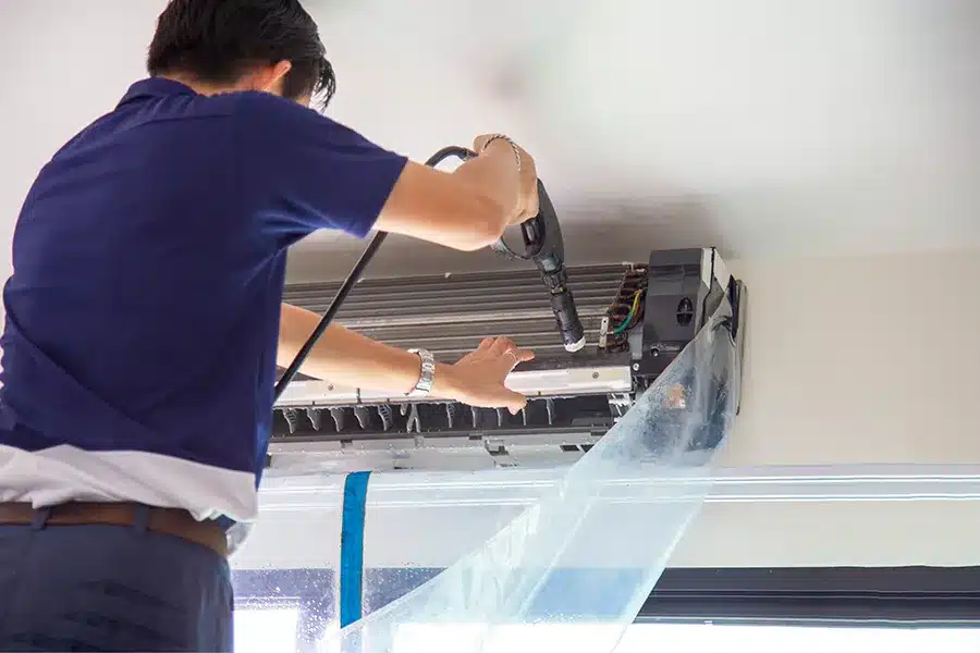 ล้างแอร์คอนโดวันหยุด เสาร์–อาทิตย์